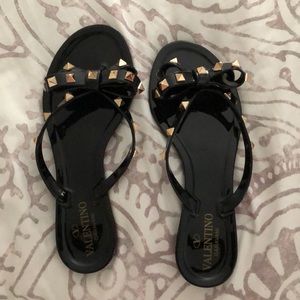 Brand new Valentino rock stud flats